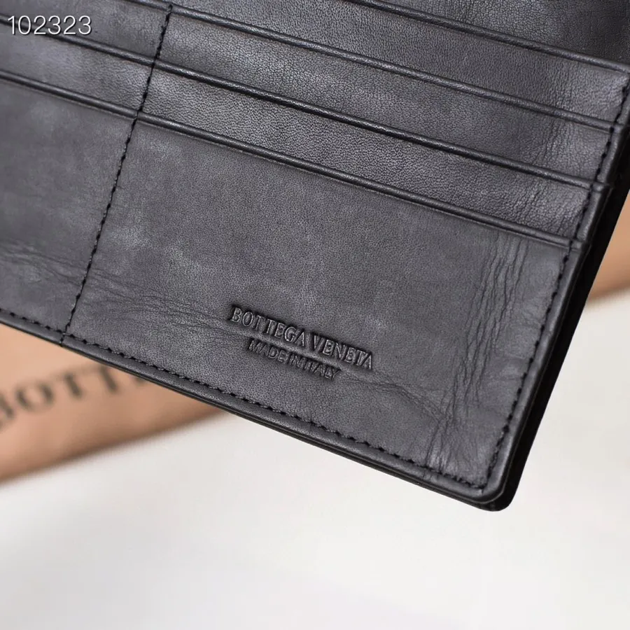 🎉🎉🎉BOTTEA VENETA Style No.: 189002# Material: Imported fetal cowhide purely hand-woven Specifications: Picture size BVBVBV